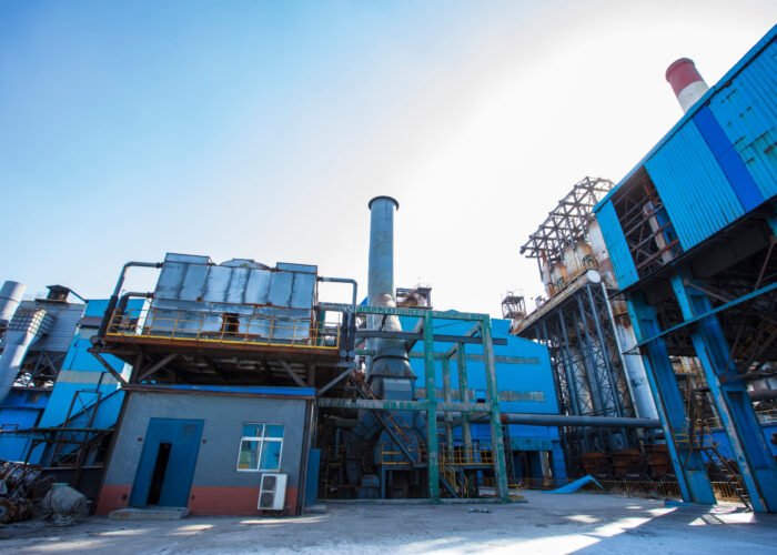 The workshop and equipment of the steel mill, Abandoned steel plant equipment